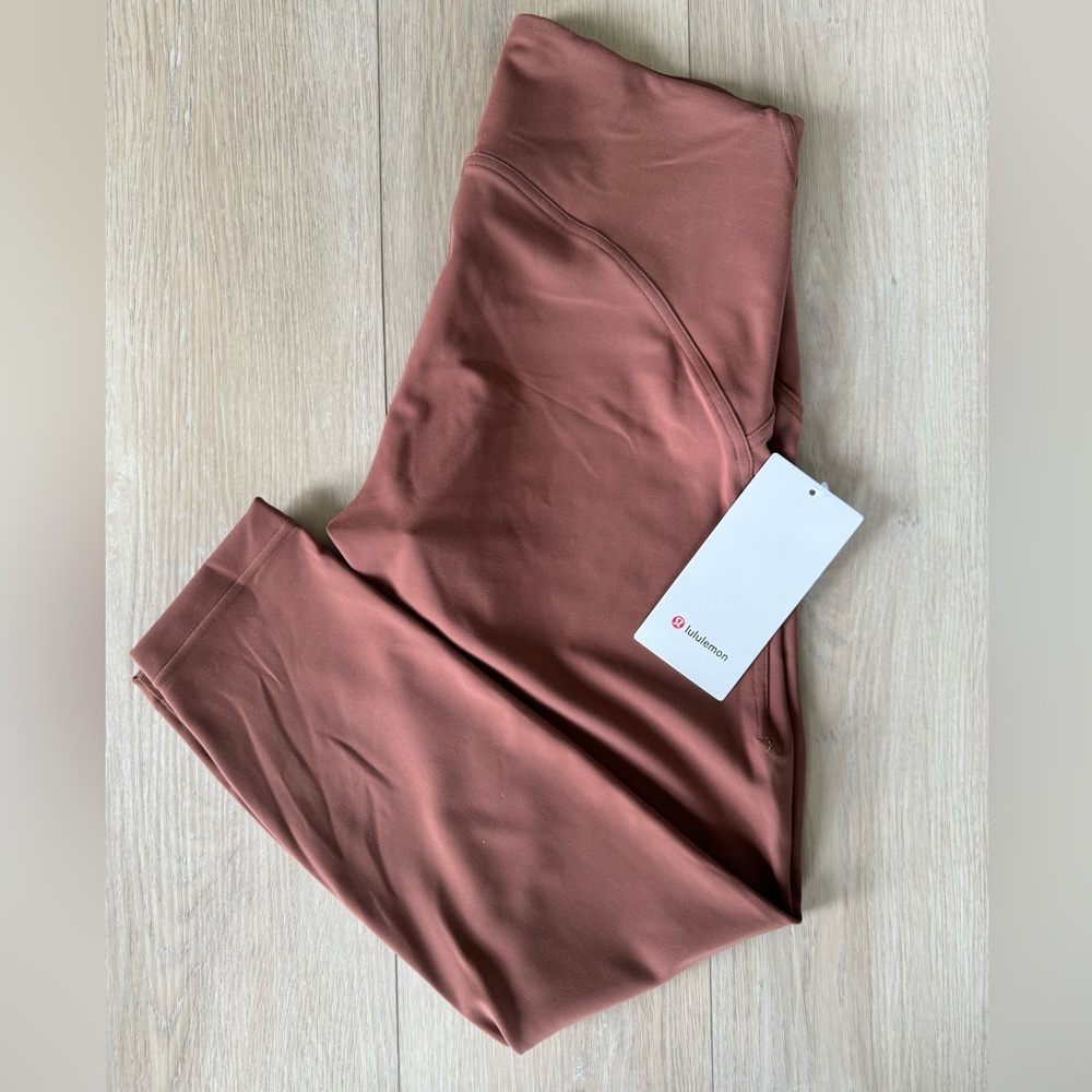 Lululemon InStill HR Tight 25” size 10